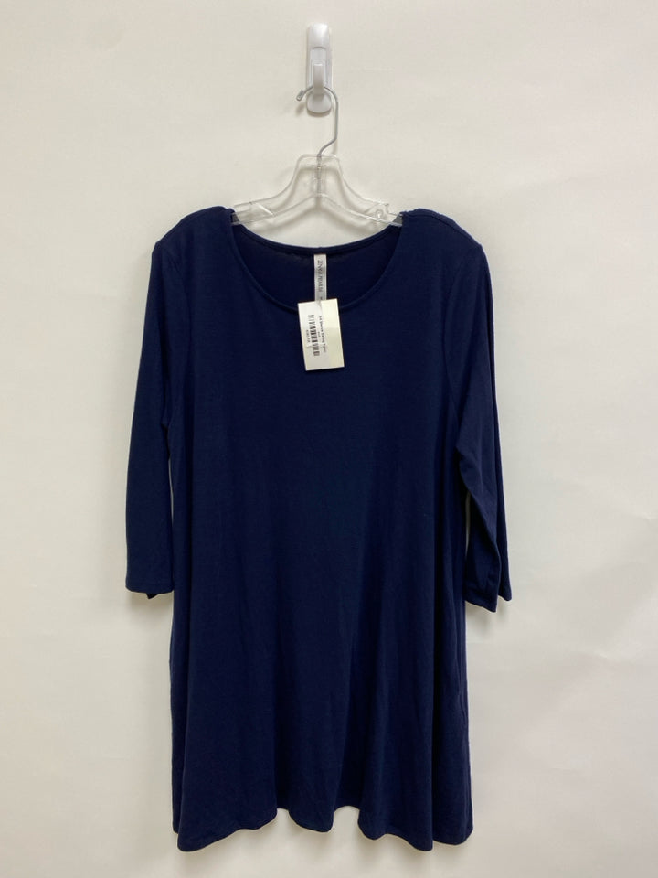 NWT Zenana  SIZE  1X Navy Plus Size Top