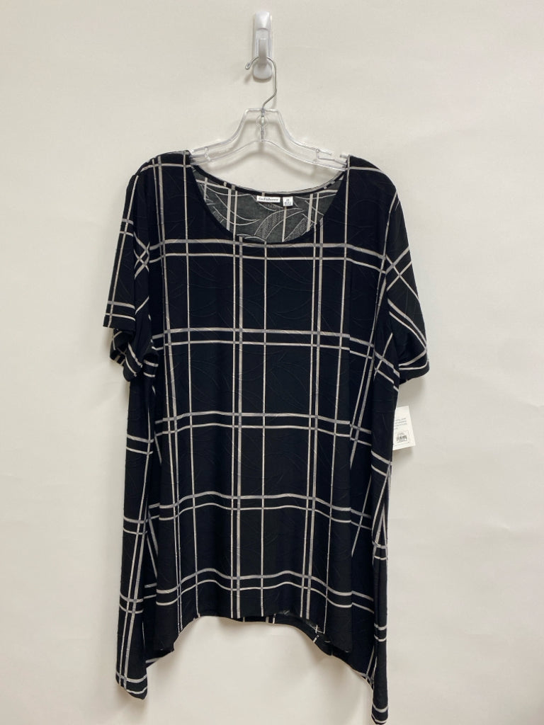 NWT Croft/Barrow  SIZE  2X Black/Gray Windowpane Plus Size Top