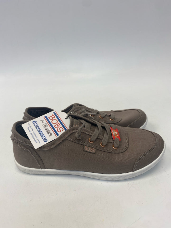 NWT Skechers US Shoe Size 9 Brown Sneakers