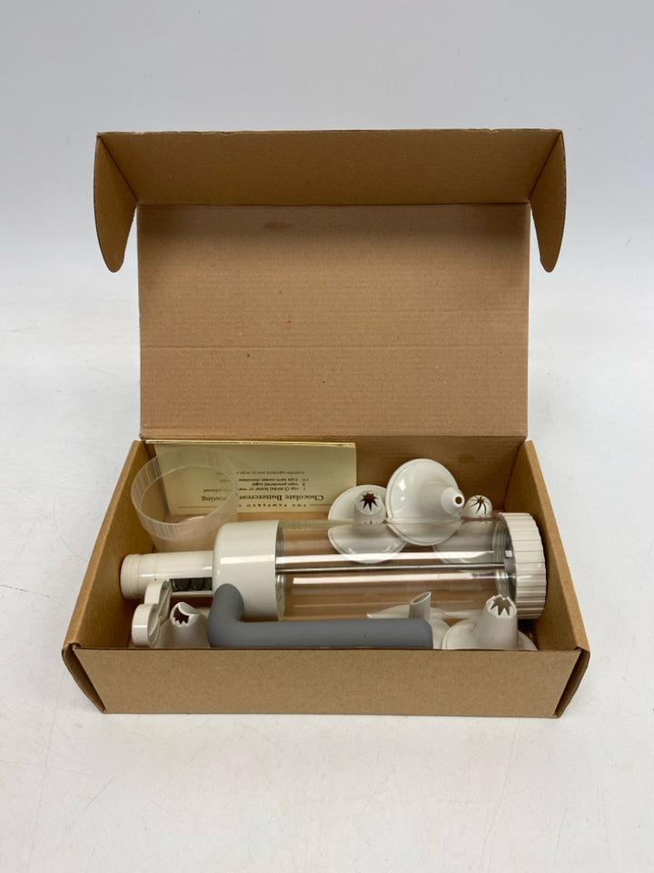 Pampered Chef White Misc. Kitchen