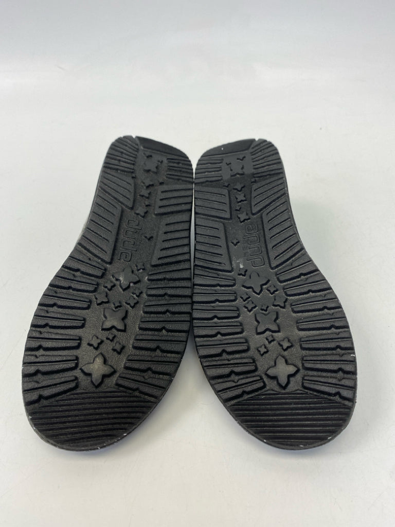 NWOT Hey Dude SIZE 1 Gray Black Boy&