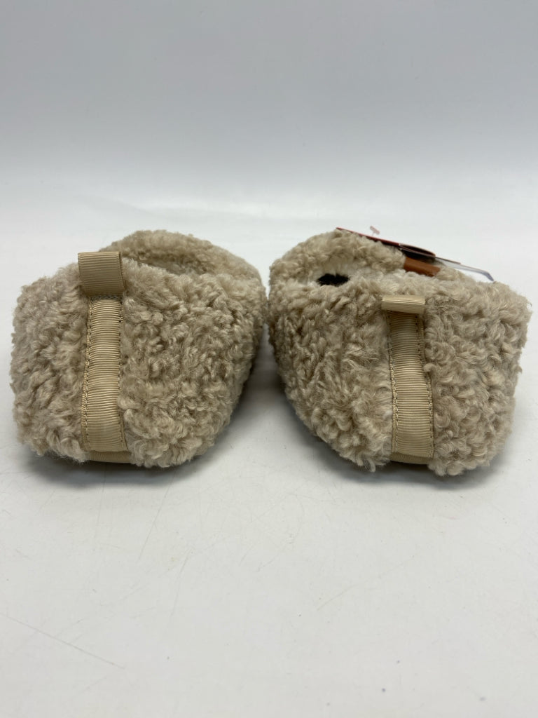 NWT Everfoams Size 7/8 Brown Fuzzy Slippers