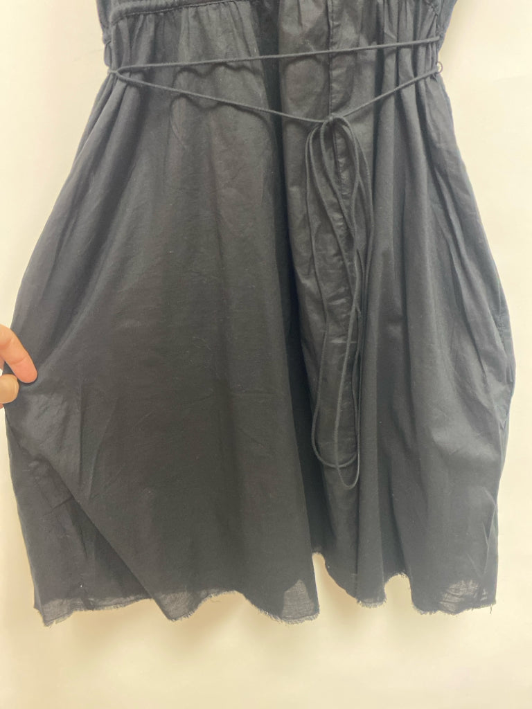 Converse Size XL Black Sleeveless Ladies Dress