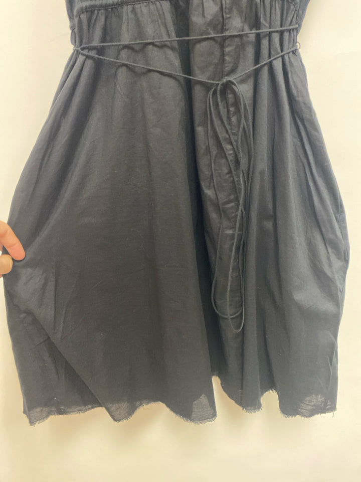 Converse Size XL Black Sleeveless Ladies Dress