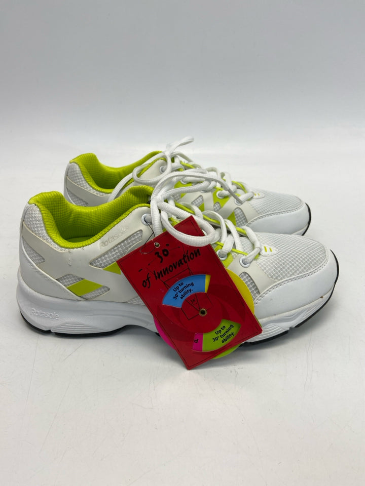 NWT Rotasole Size 9 White Lime Green Lace-up Sneakers