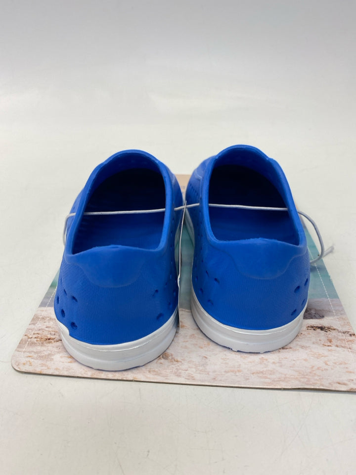 NEW SIZE 11/12 Blue White Perforated Rubber Boy&