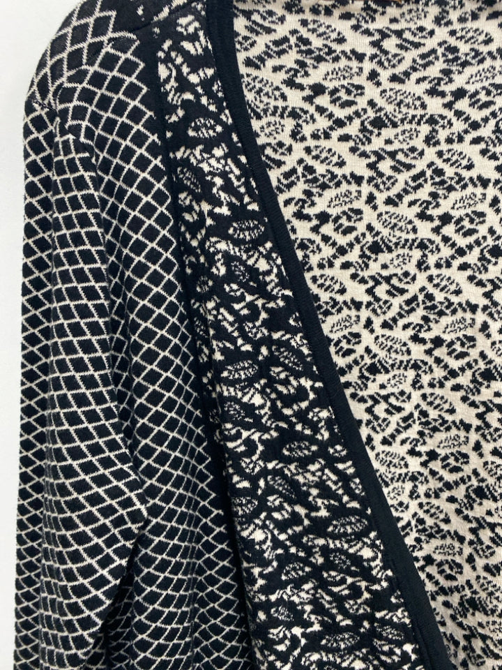 Belldini  SIZE  2X Black White Diamond Print Plus Size Sweater