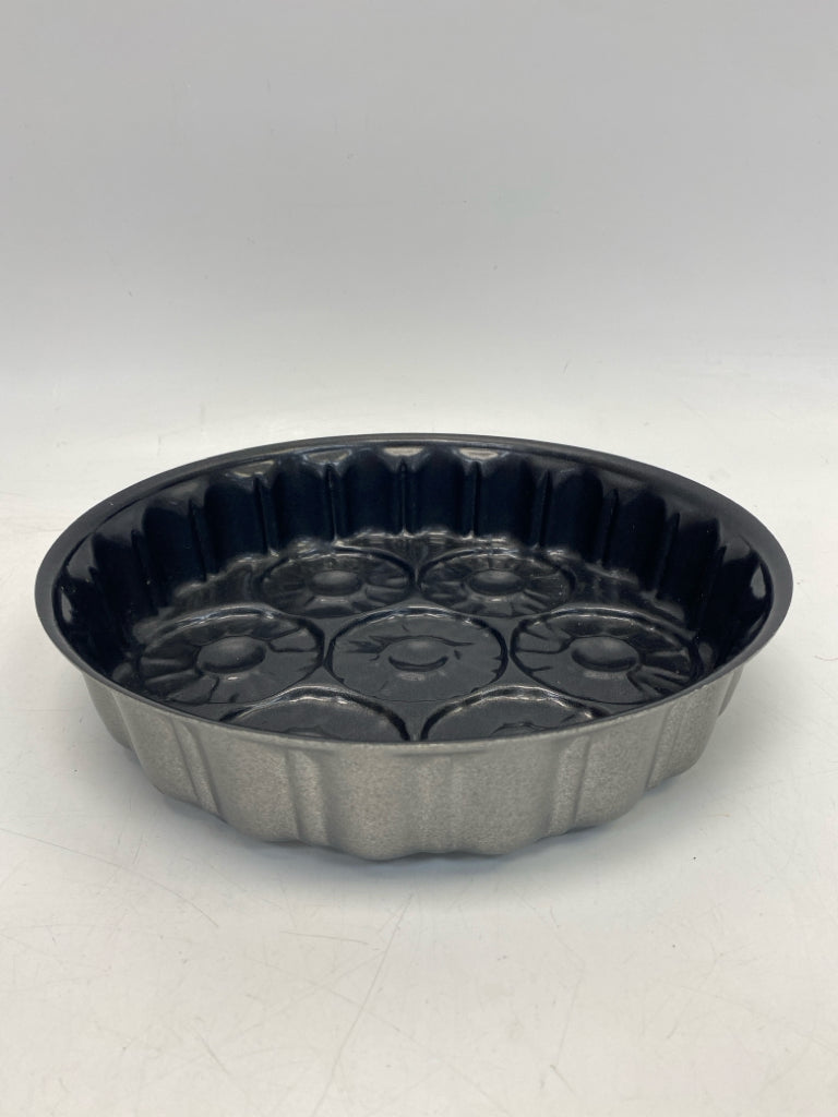 Dark Gray Bakeware