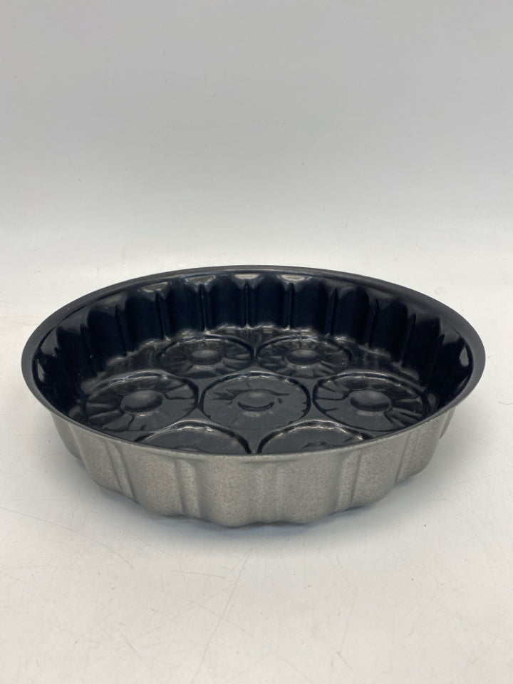 Dark Gray Bakeware
