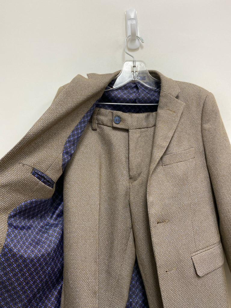 Mizrahi SIZE 10 Brown Texture Boy&