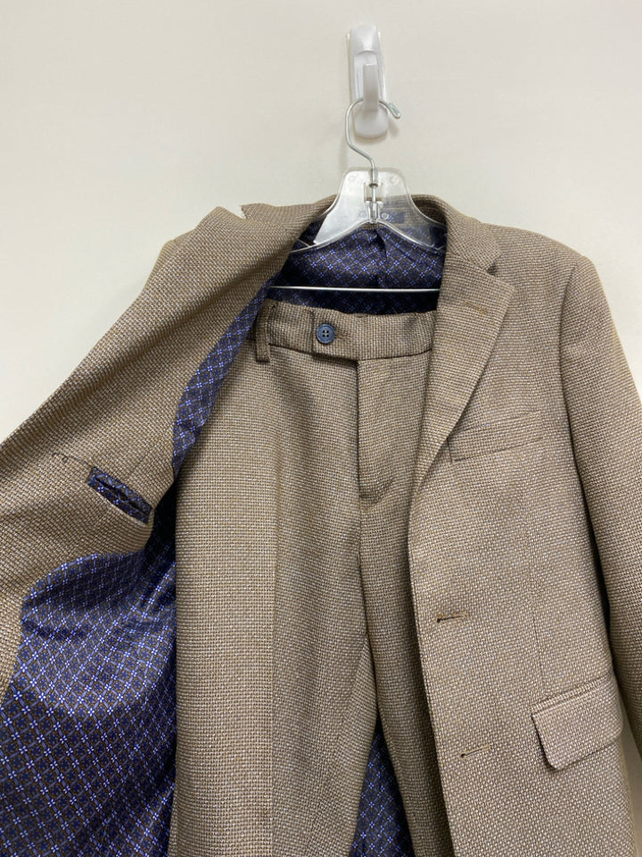 Mizrahi SIZE 10 Brown Texture Boy&