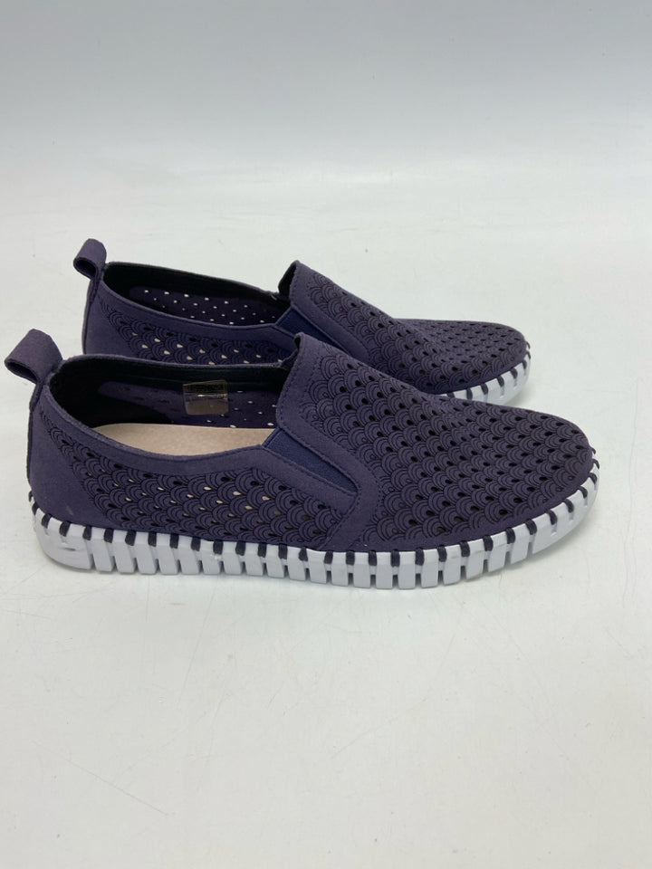 Ilse Jacobsen Hornbaek  Size 37 Navy Perforated Sneakers