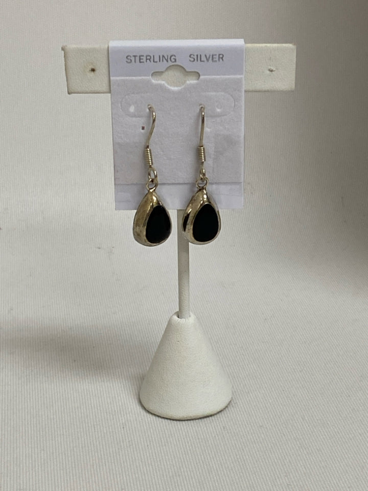 NWT Silver Black Teardrop Earrings