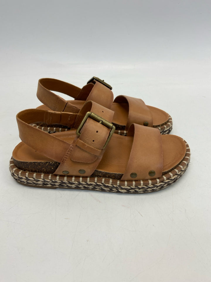 Lucky Brand  Size 5 Brown Buckle(s) Leather Sandals