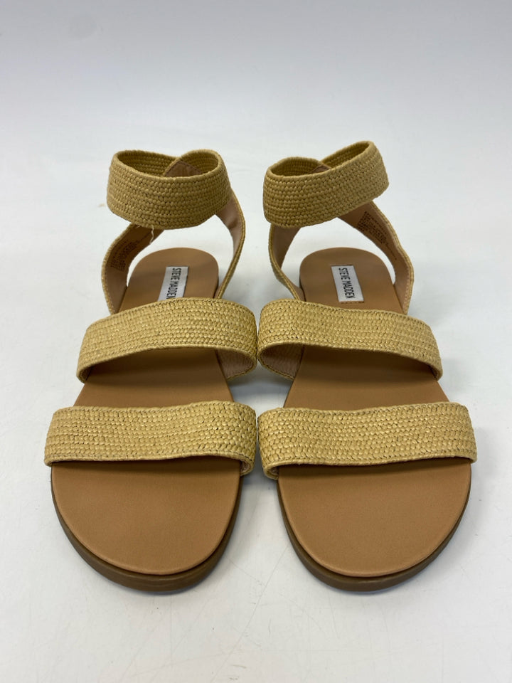 Steve Madden  Size 10 Natural Sandals