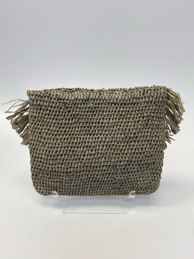 Mar y sol Gray Woven Straw Clutch