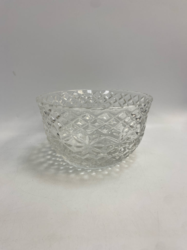 Clear Diamond Print Glass Serving Piece