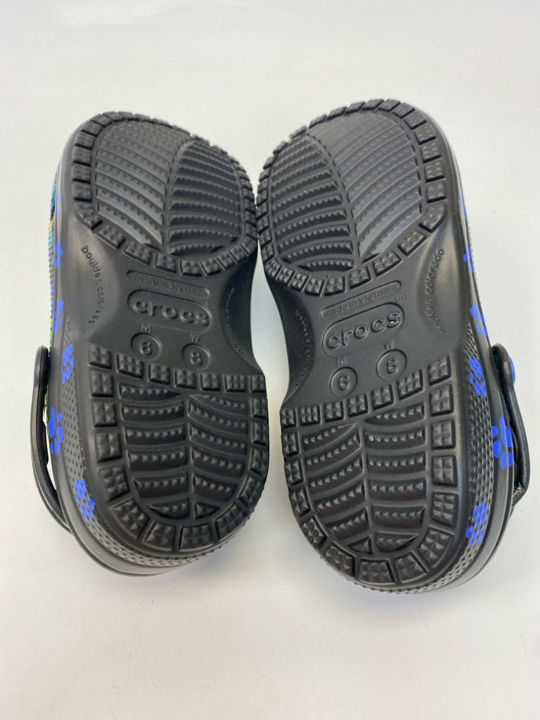 NWOT Crocs Size 6.5 Black Blue/Multi Men&