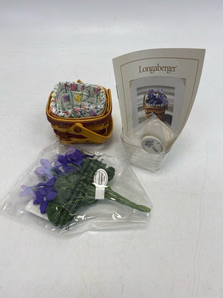 NWOT Longaberger 2011 Collector Club May Series Violet Basket