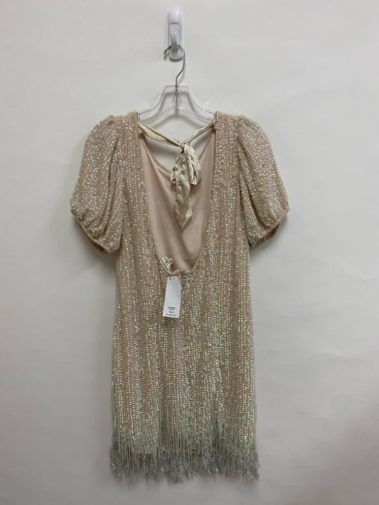 NWT Size 10 Pale Pink Iridescent Sequins Puff Sleeve Fringe Ladies Dress