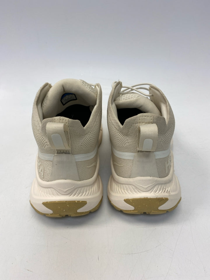 Hoka Size 10 Cream Men&