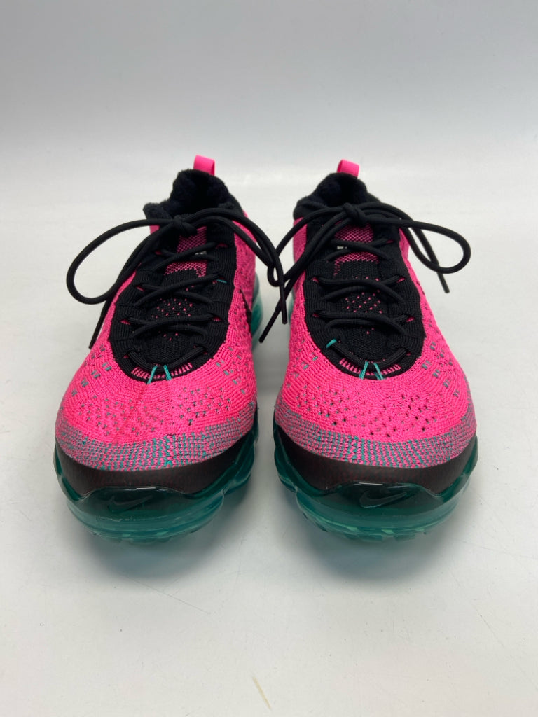 Nike  Size 9.5 Hot Pink Black Lace-up Sneakers