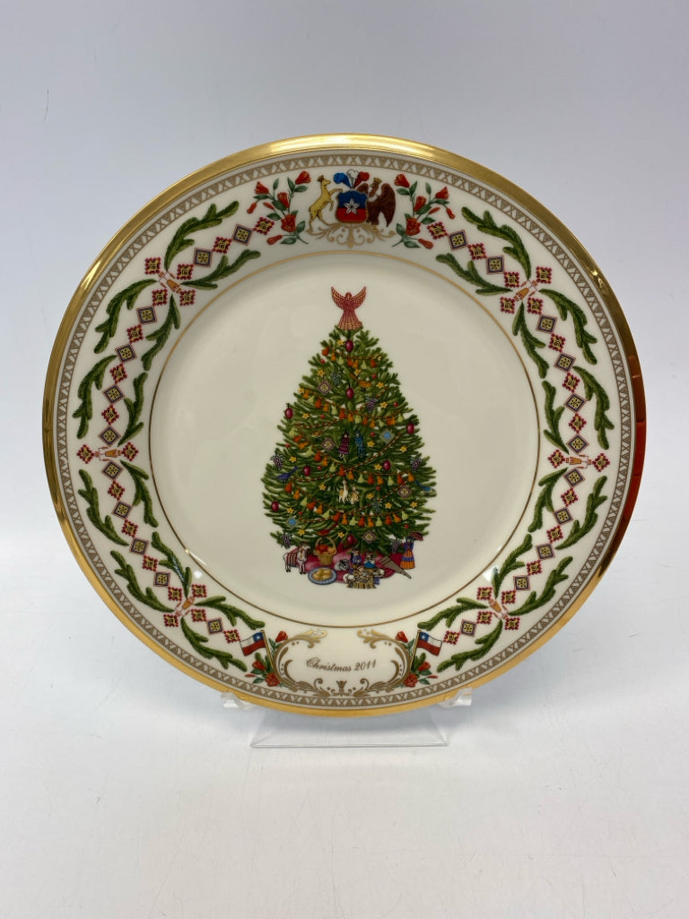 Lenox Cream Green/Multi Christmas Decorative Plate