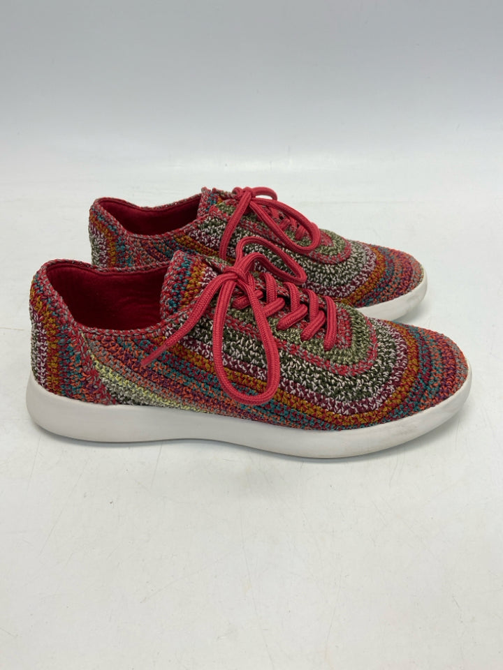 Sak  Size 8 Red Multi-Color Lace-up Knit Sneakers