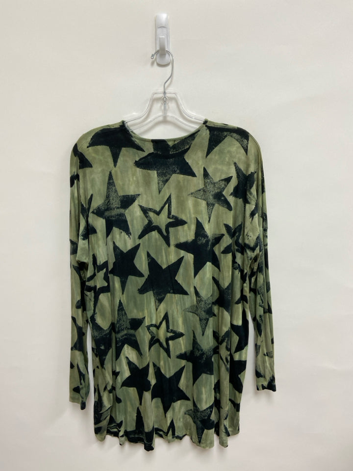 Size OSFM Sage Black Stars Long Sleeve Ladies Top