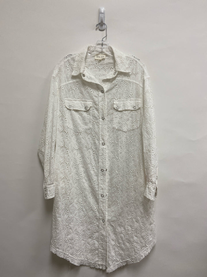 Oli &amp; Hali Size S White Cut-Out Button Up Ladies Coverup