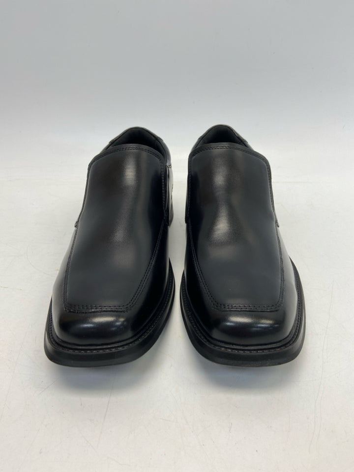 NWOT Dockers Size 10.5 Black Men&