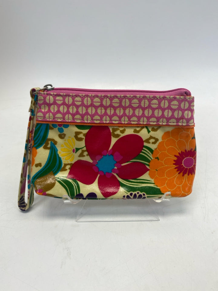 Multi-Color Flower(s) Wristlet