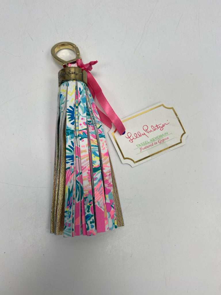 NWT LILLY PULITZER White/Pink Multi Color Keychain