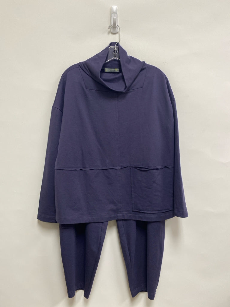Chalet et ceci Size XS Navy Cowl Neck Ladies 2pc Pant Set