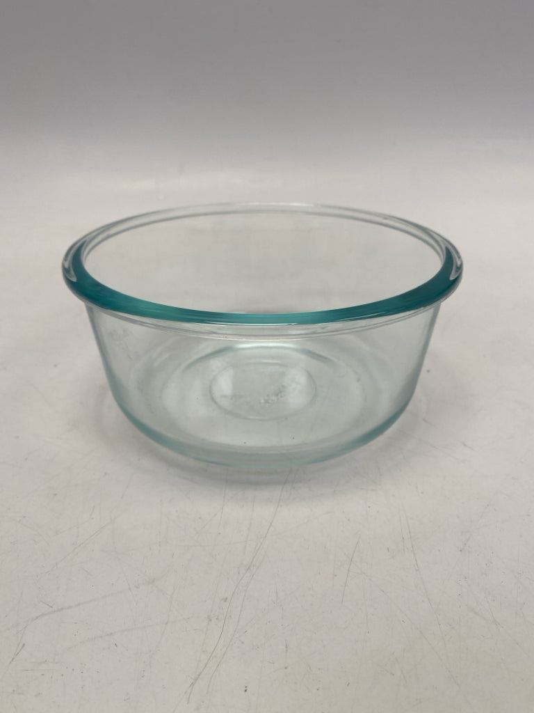 Pyrex Clear Glass Bowl(s)