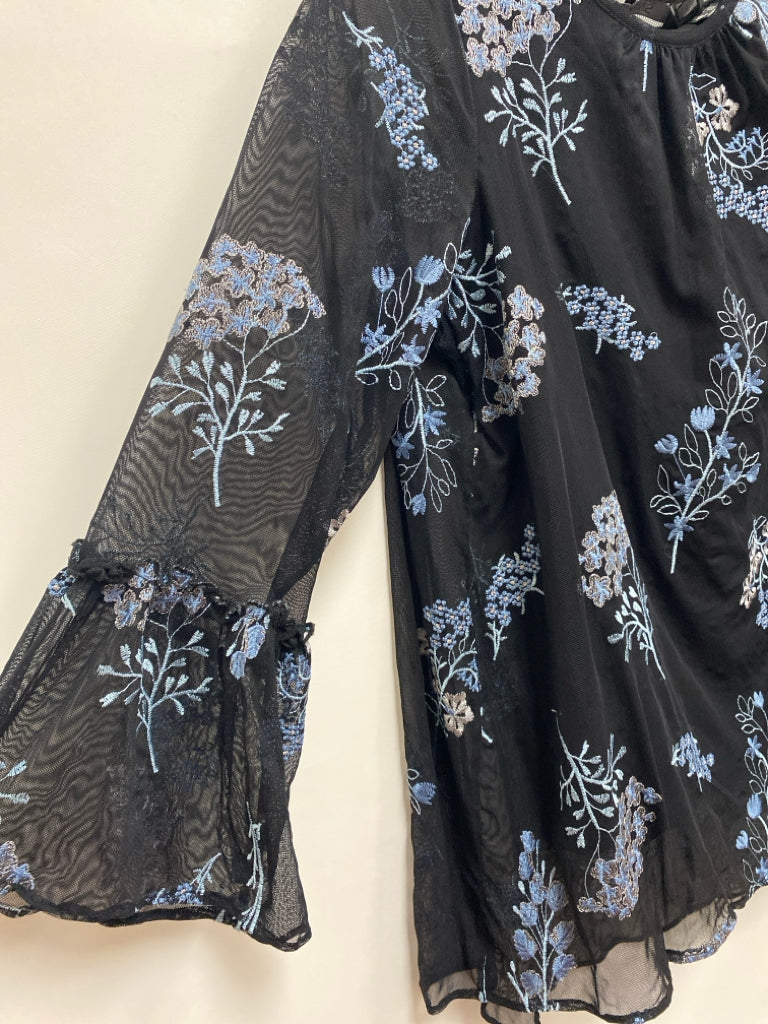 Dennis Basso  SIZE  1X Black Blue Floral Embroidered Plus Size Top