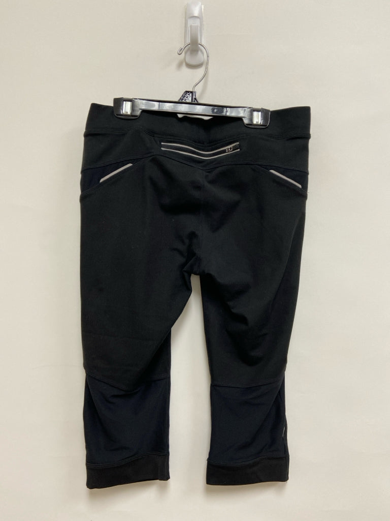 Athleta Size M Black Cropped Athletic Leggings