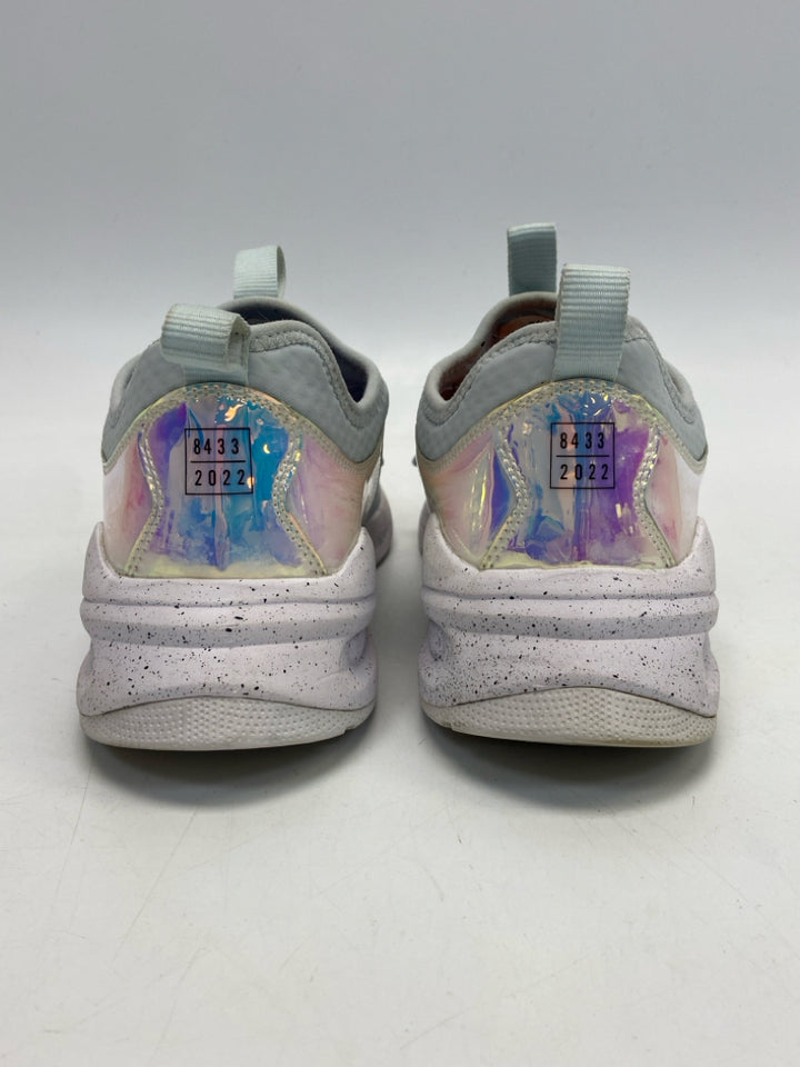 Clove Size 9.5 Cream Coral/Purple Sneakers