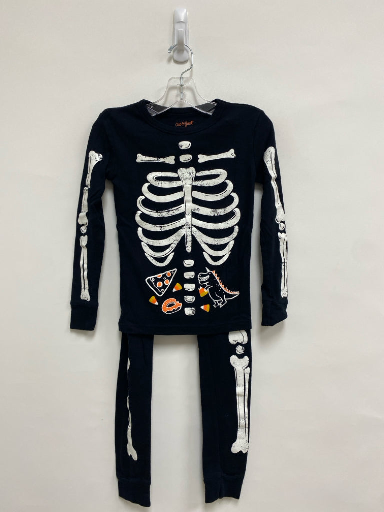 Cat &amp; Jack SIZE 8 Black White Skeleton Boy&
