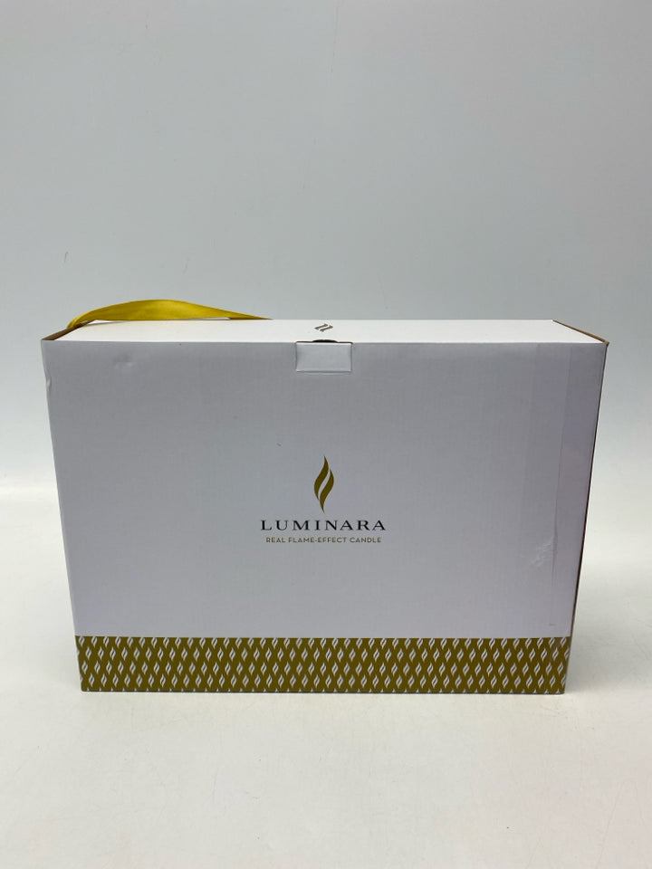 NEW/BOX Luminara White Glitter Candle