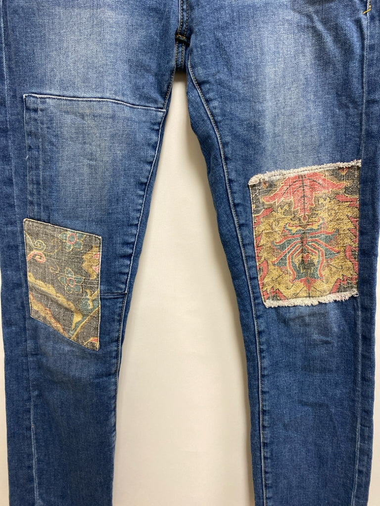 Pilcro Size 27 Denim Patches Ladies Jeans