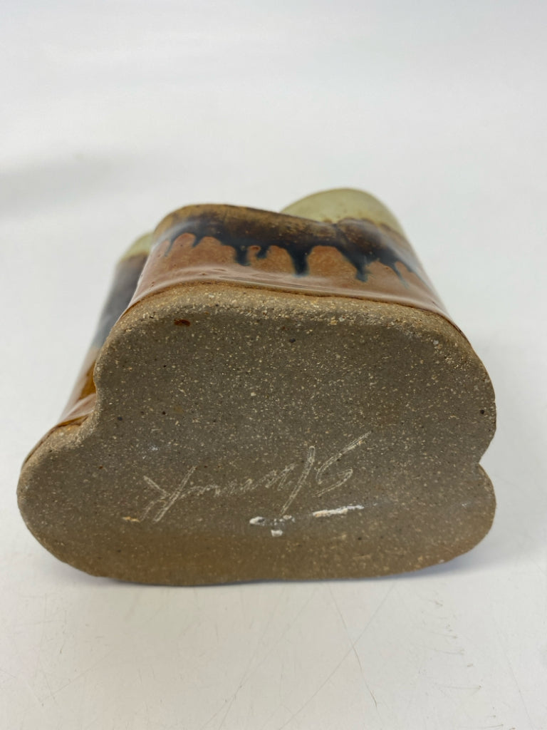 Tan Brown Pottery