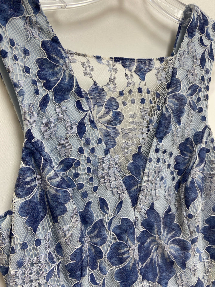 Guess Size 2 Blue Lace Sleeveless Ladies Dress