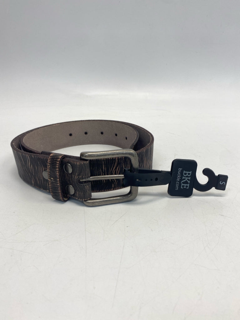 NWT Buckle Black Brown Belt