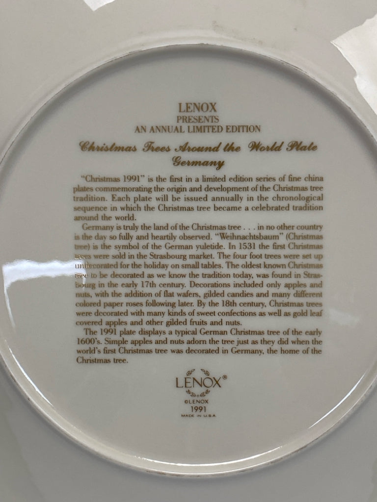 Lenox Cream Green/Multi Christmas Decorative Plate
