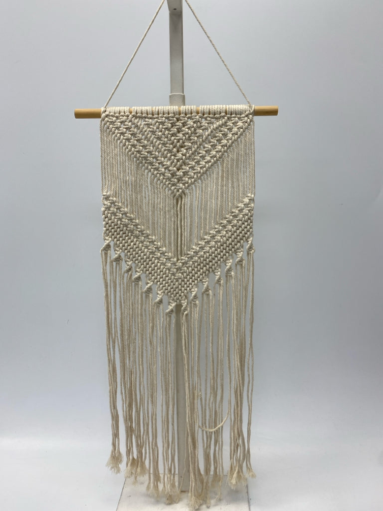 Natural Knotted Rope Wall Hanging