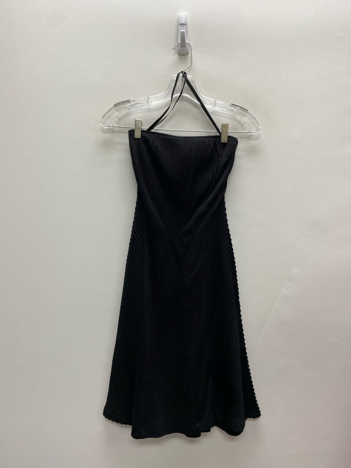 Diane Von Furstenberg Size 4 Black Texture Strapless Ladies Dress