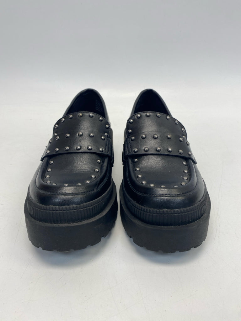 BCBG US Shoe Size 6 Black Heels