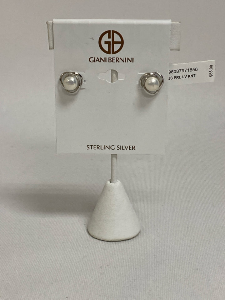 NWT Giani Bernini Silver Pearl Color Swirl Earrings