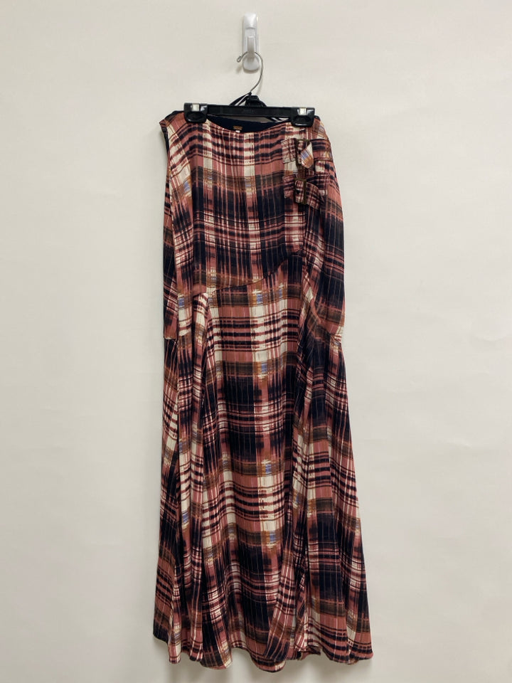 Free People Size 6 Dusty Rose Cream/Black Plaid Maxi Ladies Skirt